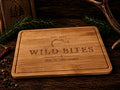 Wild Bites Schneidebrett aus Massivholz mit Gravur